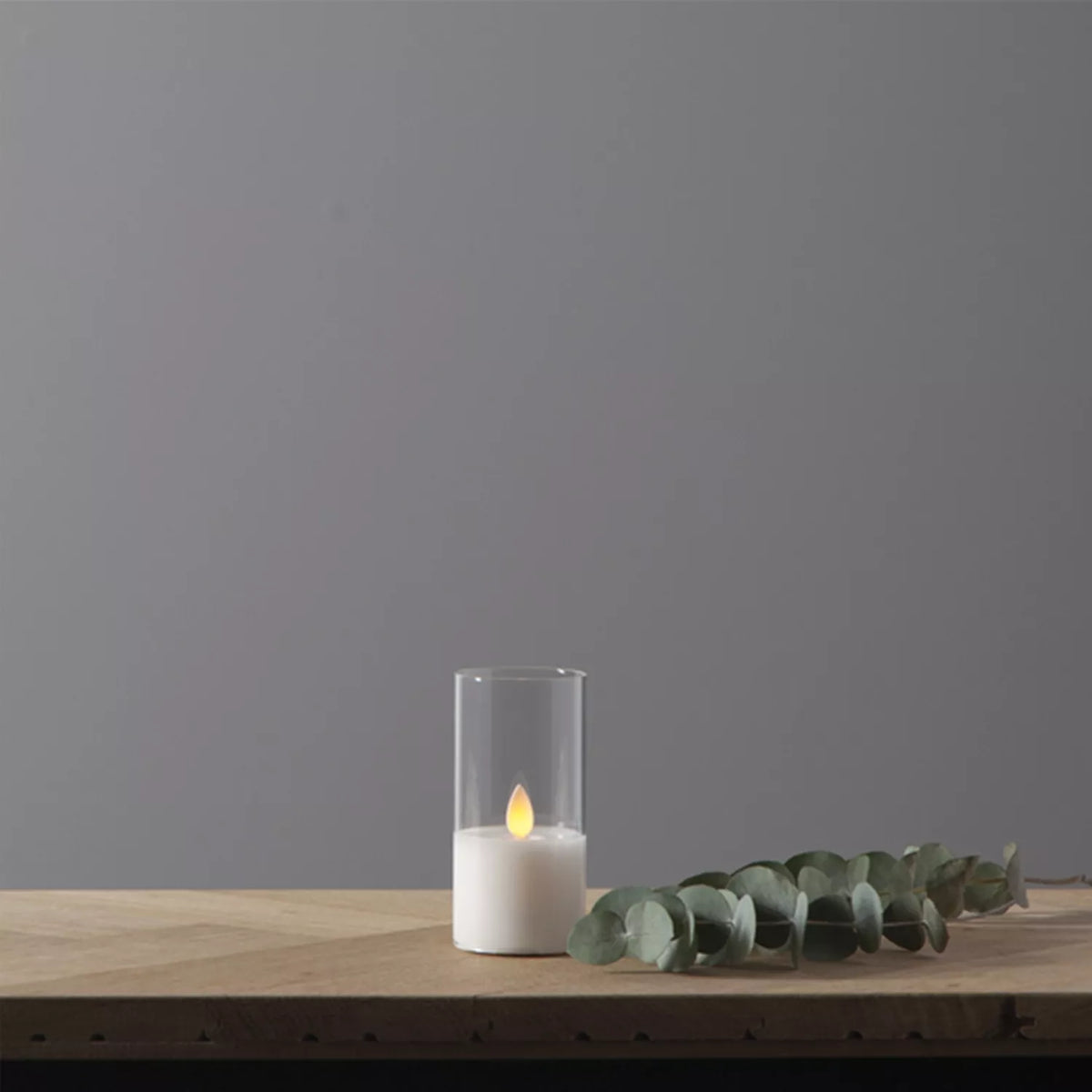 LED žvakė su tikro stiklo gaubtu, 12,5 cm