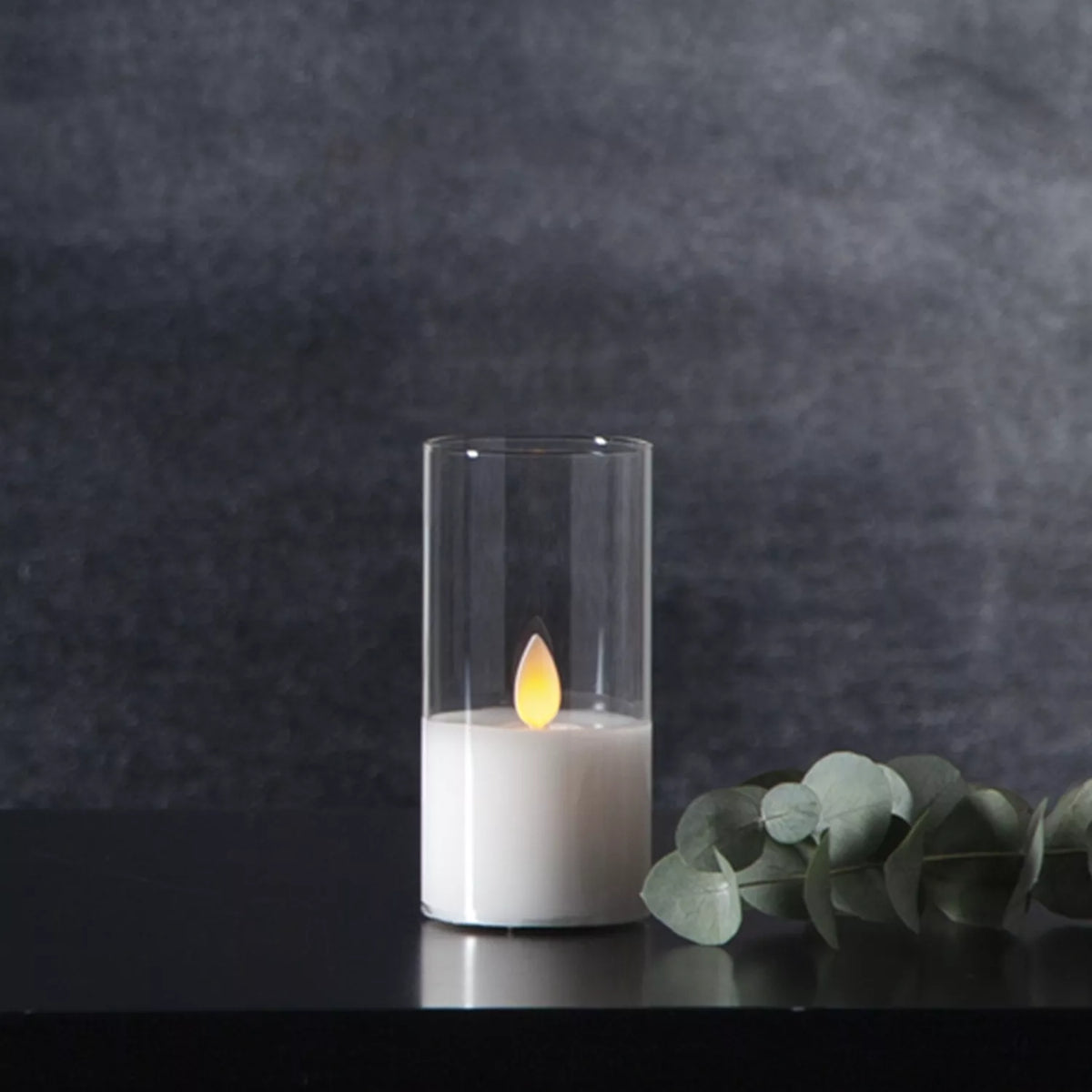 LED žvakė su tikro stiklo gaubtu, 12,5 cm