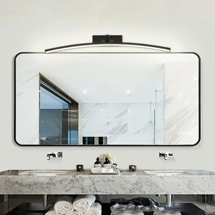 Sieninis LED šviestuvas virš veidrodžio, 60 cm, 12 W, šviesos temperatūra 4000 K, modernus apšvietimo sprendimas.