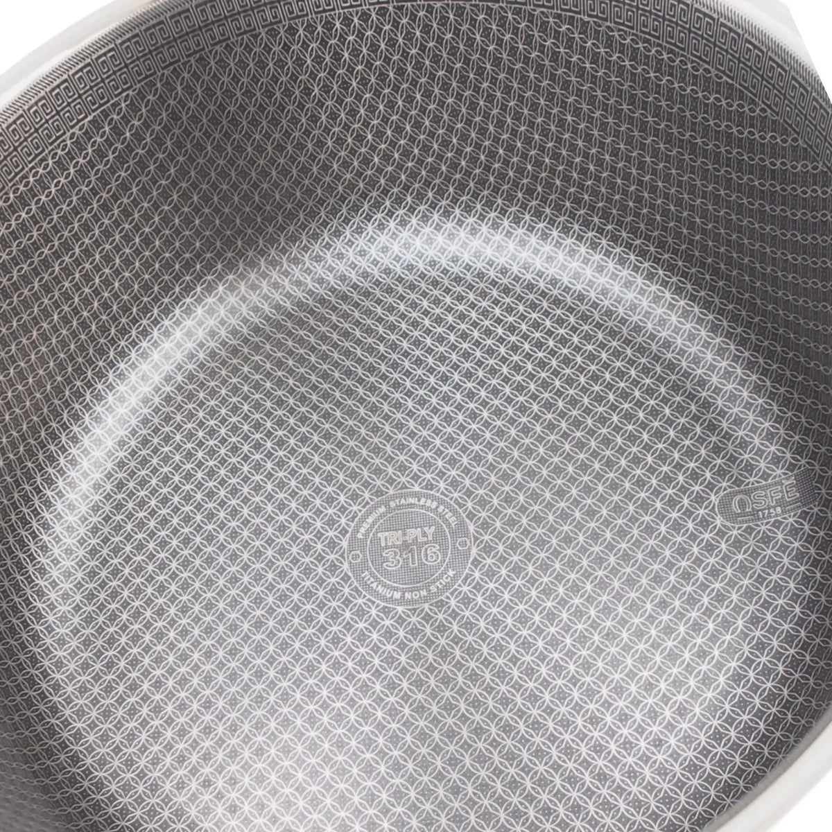 Nerūdijančio plieno puodas OSFÉ Tri-Ply, 32 cm, 12 l su dangčiu, gaminamas iš aukštos kokybės nerūdijančio plieno