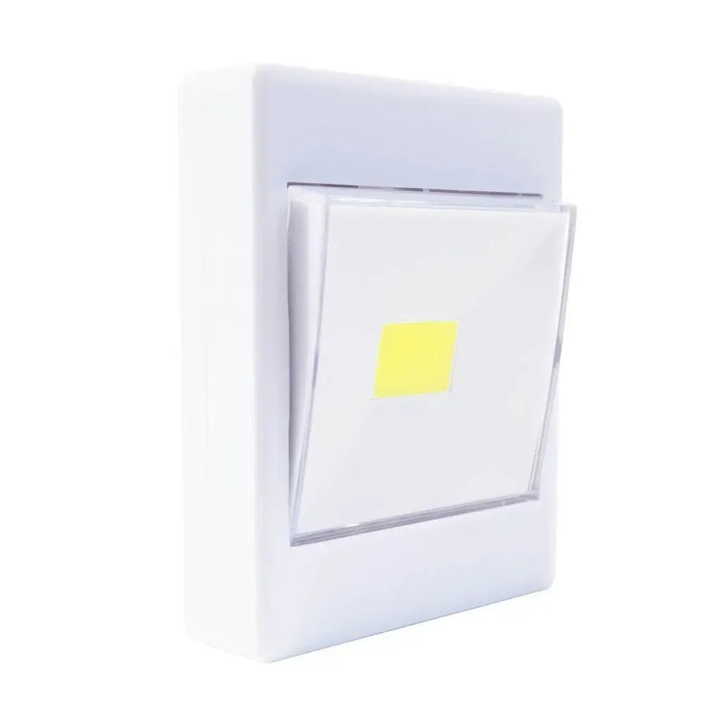 Belaidis 3W COB LED šviestuvas su magnetais, baltas, su įmontuotu magnetu ir reguliuojamu apšvietimu.