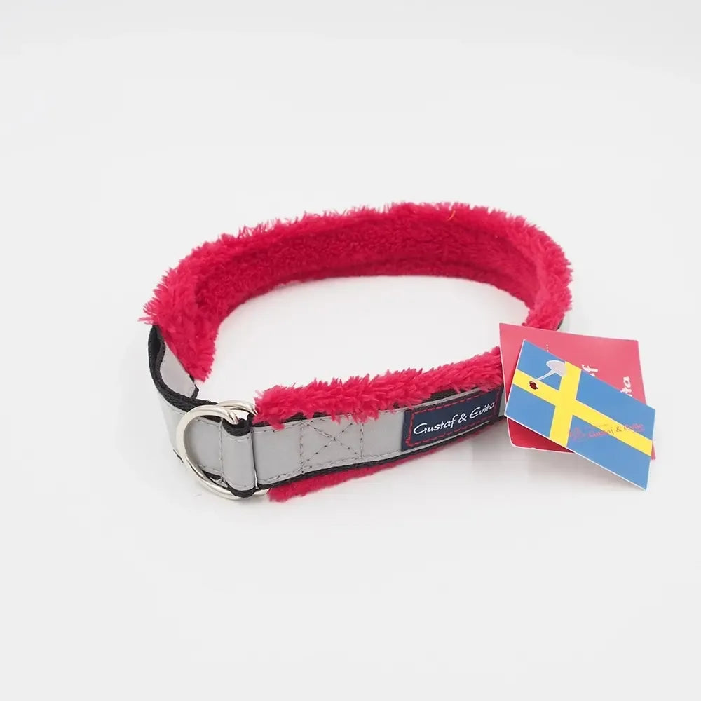 Žieminis šuns antkaklis Gustaf & Evita, 45 cm, storas ir šiltas, tinka šaltam orui, su reguliuojama apvado dalimi.