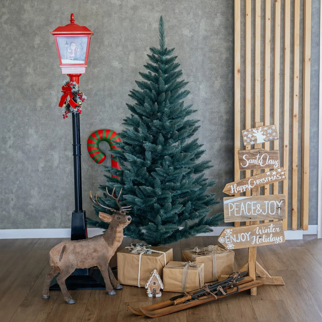 Dirbtinė 90 cm kalėdų eglutė Siberian Spruce, žalia su šakomis ir lapais, puikiai tinka šventiniam dekoravimui.