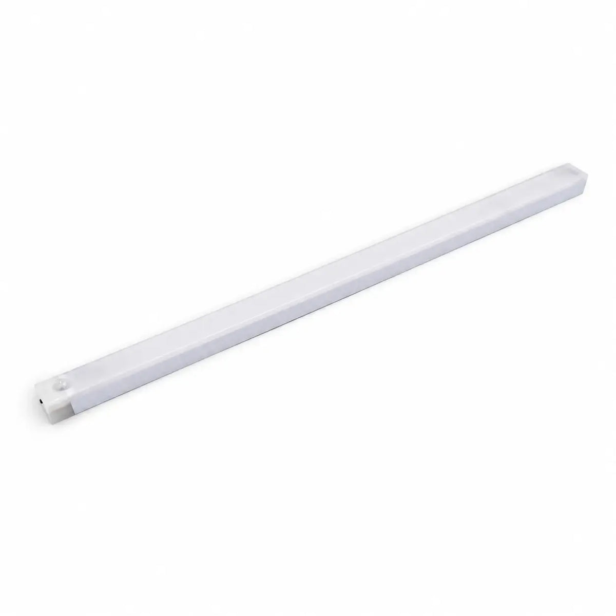 Belaidis LED šviestuvas 50 cm su judesio jutikliu, baltas, modernus apšvietimo sprendimas su nuotolinio valdymo galimybe.