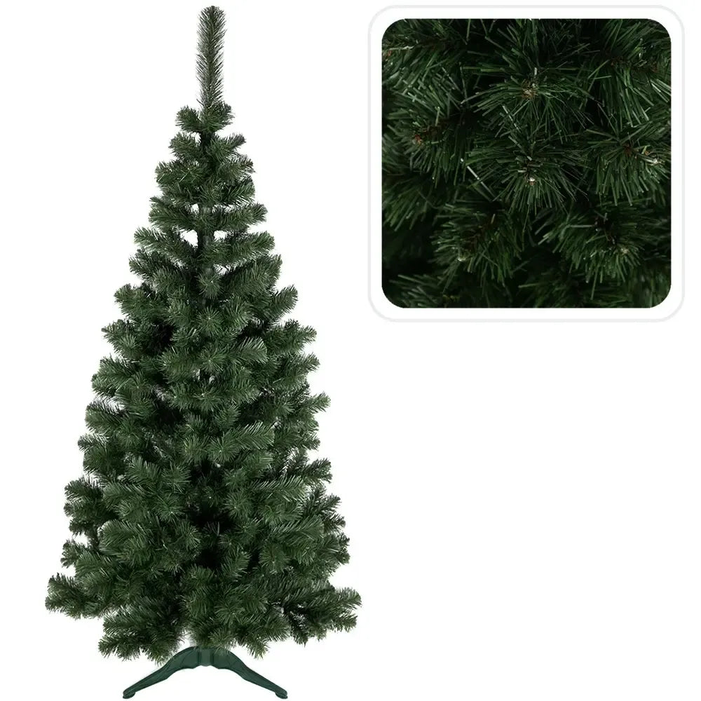 Dirbtinė Kalėdų eglutė Baltica Pine, 250 cm, žalia su dirbtiniais spygliais ir natūralios išvaizdos šakomis.