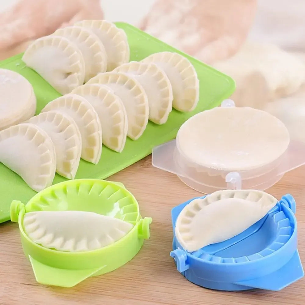 Formelės koldūnų gaminimui, 6 vnt. rinkinys – plastikinė forma skaniems ir greitiems koldūnų gamybos rezultatams