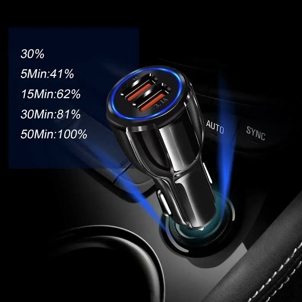 Automobilinis USB įkroviklis su 2 jungtimis ir QC 3.0 greito įkrovimo funkcija, tinka automobiliams, juodas ir kompaktiškas.