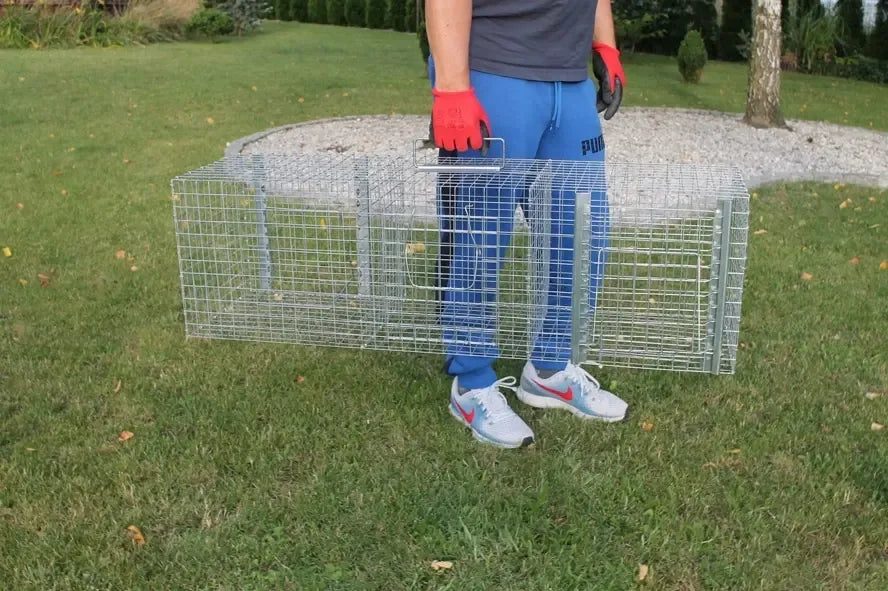 Kahe sissepääsuga eluspüünis lindudele ja väikeloomadele – 102 × 30 × 30 cm