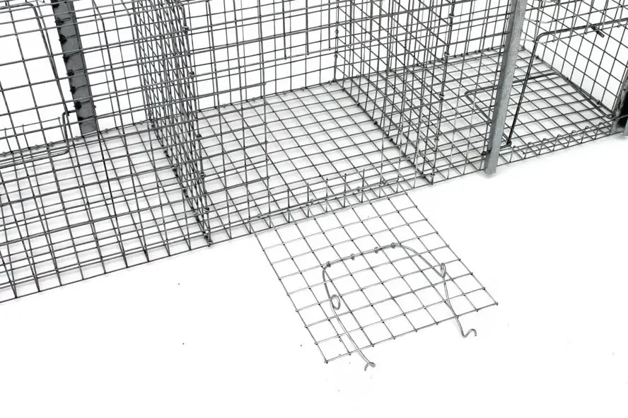 Kahe sissepääsuga eluspüünis lindudele ja väikeloomadele – 102 × 30 × 30 cm