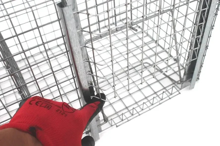 Kahe sissepääsuga eluspüünis lindudele ja väikeloomadele – 102 × 30 × 30 cm