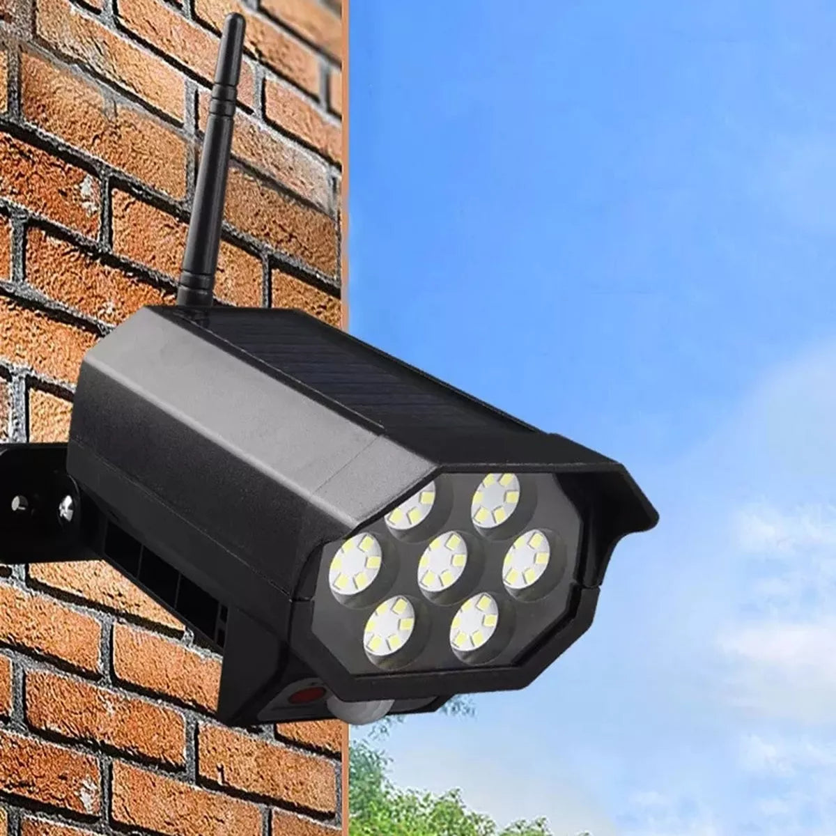 Kaamera imitatsioon LED-valgustiga