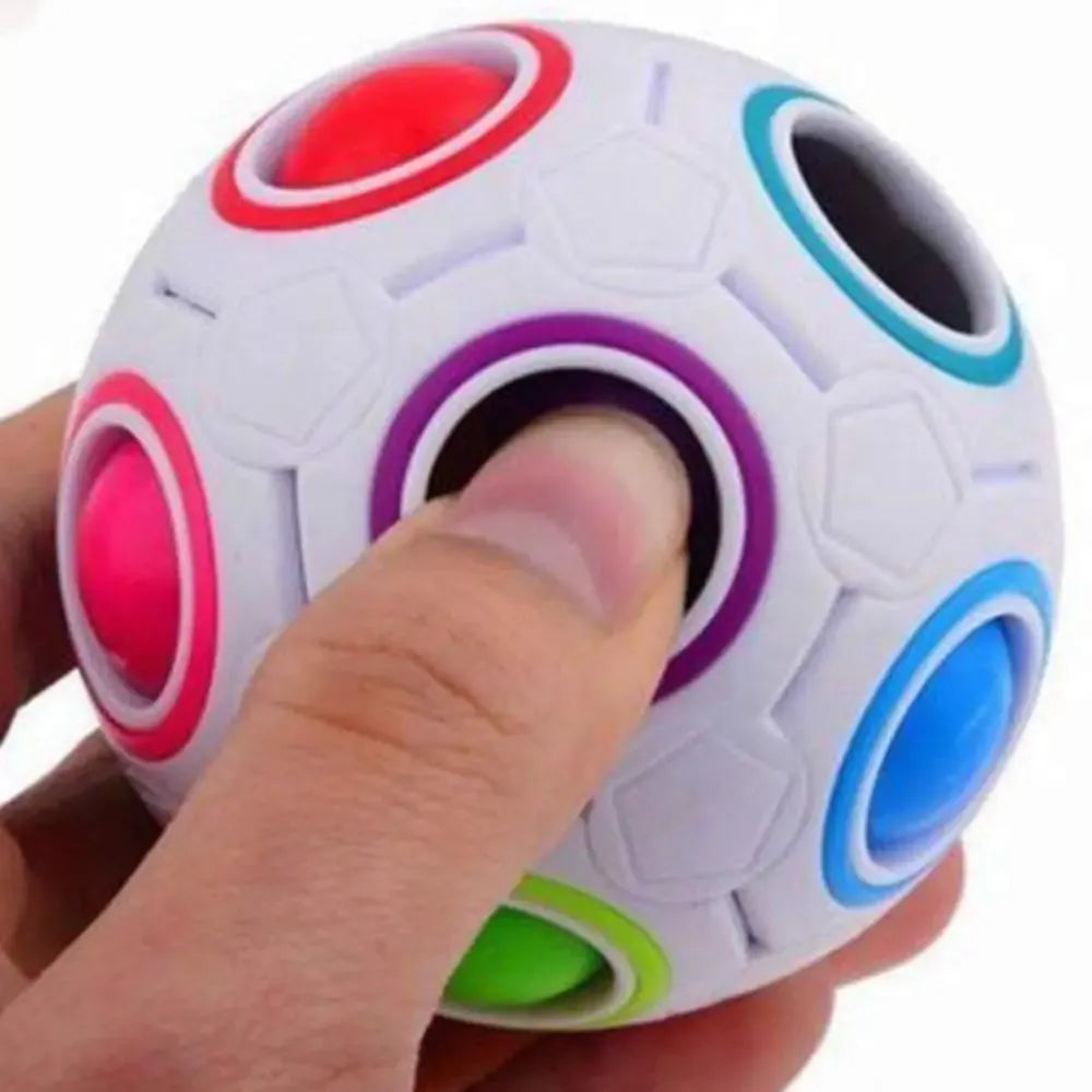 Spalvotas kamuoliukas galvosūkis Magic Rainbow Ball, antistresinis žaislas su spalvingomis formomis ir tekstūra, skirtas rankų treniruotėms
