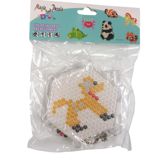 Vandens karoliukai „Magic Beads“ šuniuko formos rinkinys su pagrindu, spalvingi ir interaktyvūs kūrybiniai žaislai vaikams.