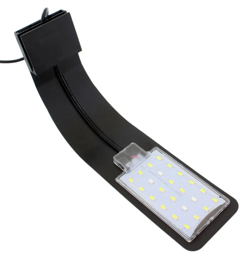 LED akvariumo lempa energijos taupymui, aiški ir šviesi apšvietimo priemonė akvariumui.