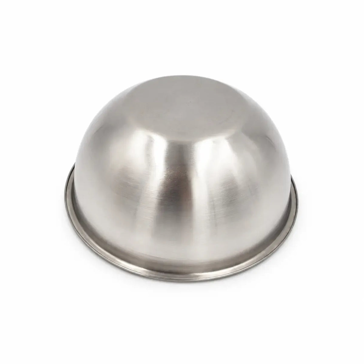 Metalinė dubuo su matavimo skale, 17 cm, virtuvės indas, tvirtas ir patvarus, idealus maisto ruošimui.