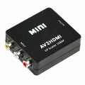 AV į HDMI signalo keitiklis 1080p adapteris, rodomas vaizdas su jungtimis ir kabeliais, skirtas vaizdo konvertavimui.