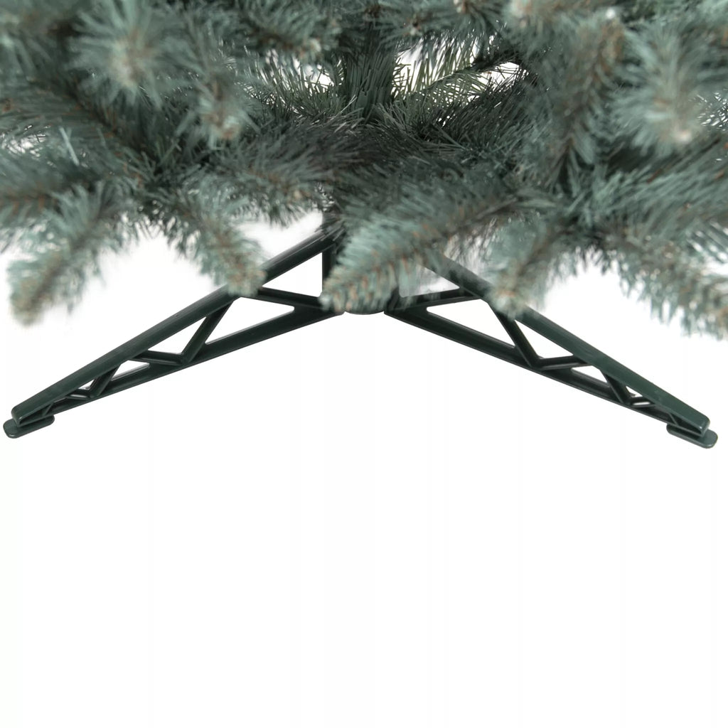 Dirbtinė Kalėdų eglutė Siberian Spruce, 150 cm, žalia ir tanki, puikiai tinkanti šventinei dekoracijai.