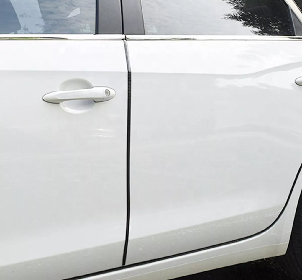 Automobilio durelių kraštų juostelė, apsauginė ir apsauganti nuo įbrėžimų, tinka įvairių automobilių modeliams.