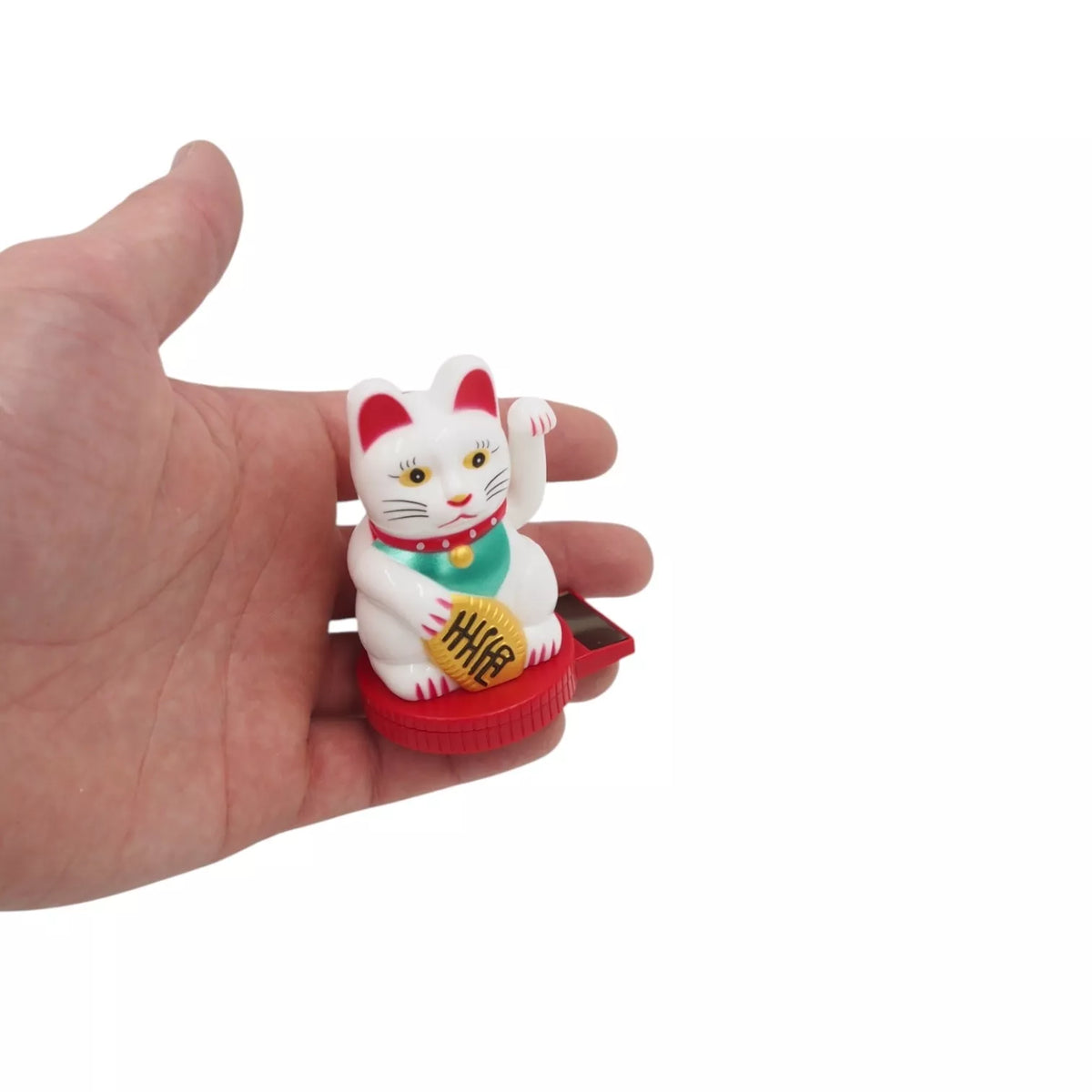 Saulės energija veikianti sėkmės katė „Maneki Neko“
