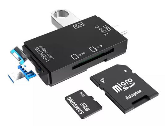 Universalus atminties kortelių skaitytuvas su USB 3.0, USB-C ir micro-USB jungtimis, skirtas greitam duomenų perdavimui.