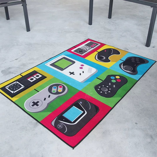 Vaikiškas žaidimų kilimas Gamer, 120x80 cm, spalvingas ir su žaidimų motyvais, minkštas vaikų žaidimams ir poilsiui.