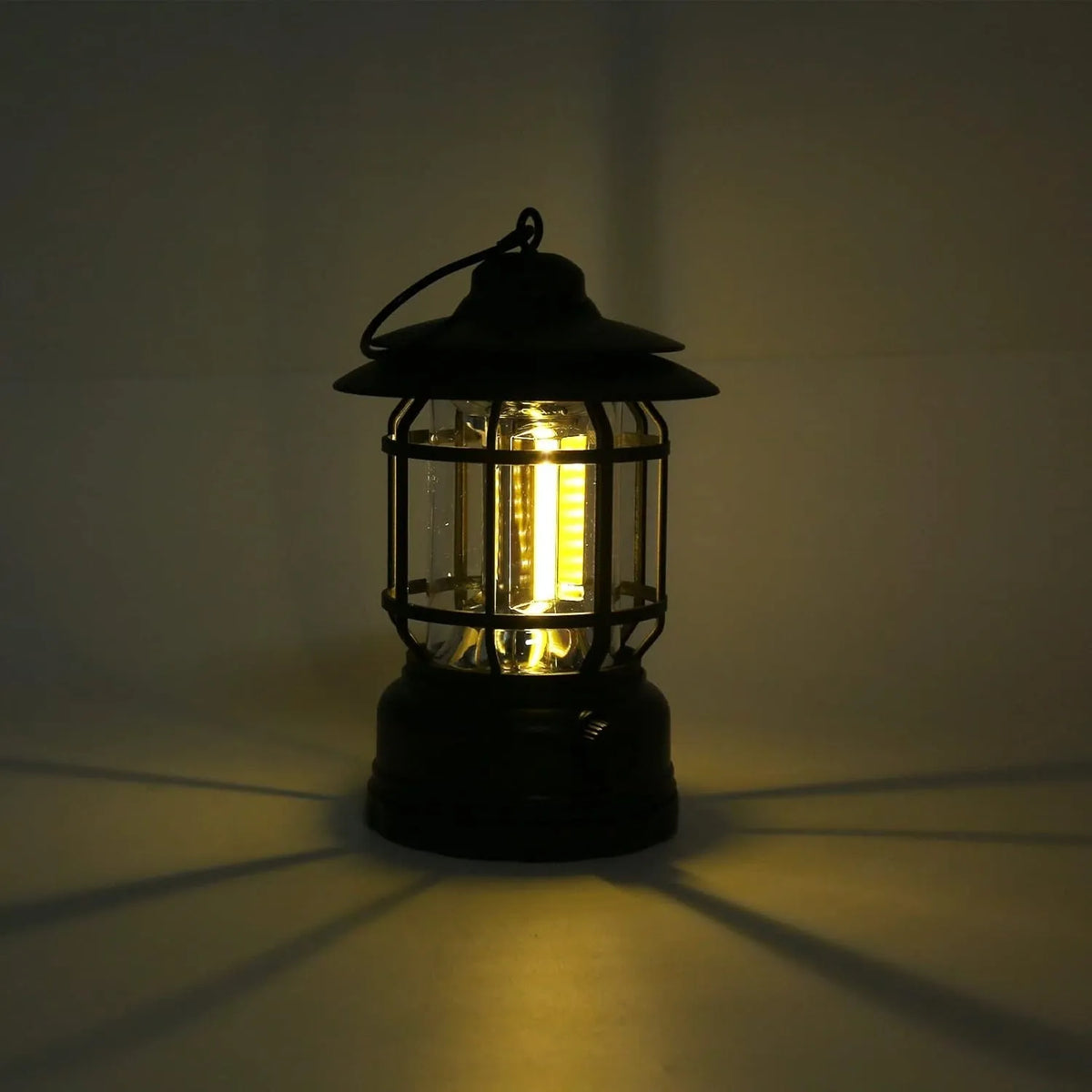 Nešiojama LED stovyklavimo lempa su pakabinimo kabliu (USB įkraunama)