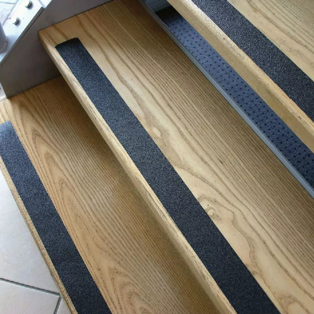 Libisemiskindel trepiääris (must)