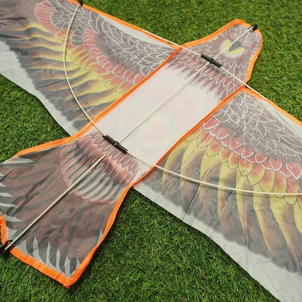 Paukščių baidyklė aitvaras Vanagas, 120 cm, spalvotas ir didelis aitvaras paukščių apsaugai, plokščios formos, spalvingas.