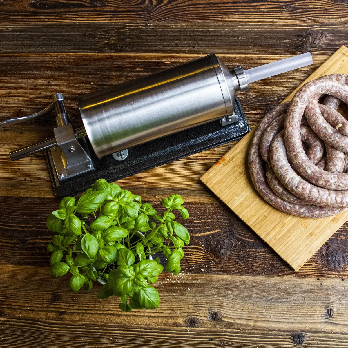 Rankinis horizontalus dešrų kimštuvas, 4 kg, metalinis įrankis dešrų užpildymui ir spaudimui.