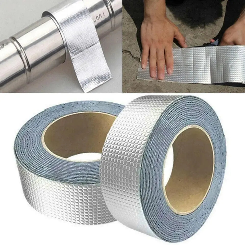 Juostos „Butyl“ sandarinimo juosta, skirta sandarinimui ir lipdymui, matoma kaip juoda juosta su lipnia danga.