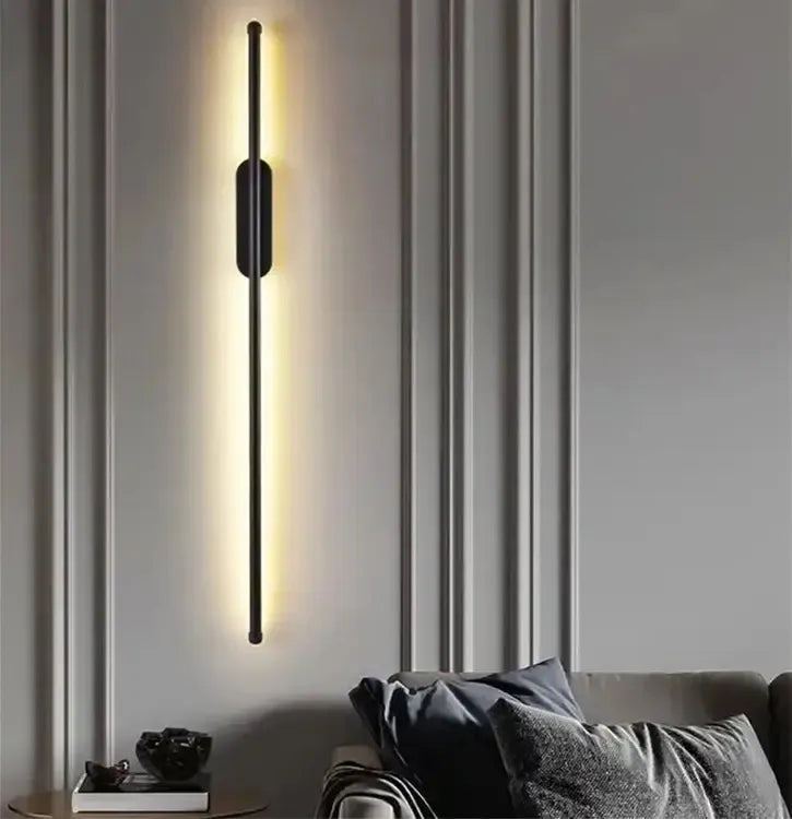 Sieninis LED šviestuvas 60 cm, 11 W, 4000 K, modernus apšvietimo sprendimas interjerui, baltos spalvos.