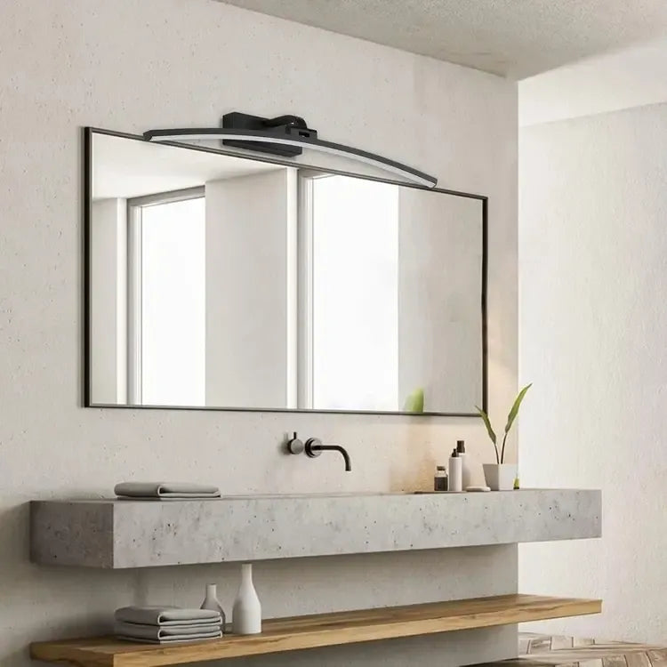 Sieninis LED šviestuvas virš veidrodžio, 60 cm, 12 W, šviesos spalva 4000 K, modernus apšvietimo sprendimas vonios kambariui