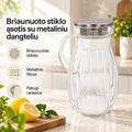 Stiklinis ąsotis su metaliniu dangteliu, talpa 1800 ml, skaidrus stiklas, idealiai tinka gėrimams ir vaisių sultims.