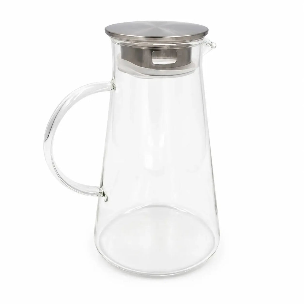 Stiklinis ąsotis su metaliniu dangteliu, 1800 ml, aiškus skaidrus stiklas, puikiai tinka vandeniui ar sulčių laikymui.