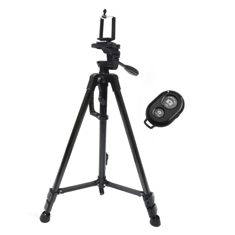 Universalus trikojis stovas telefonui 140 cm su Bluetooth nuotolinio valdymo pulteliu, tvirtas ir patogus naudoti fotografijoms ir vaizdo įrašams.