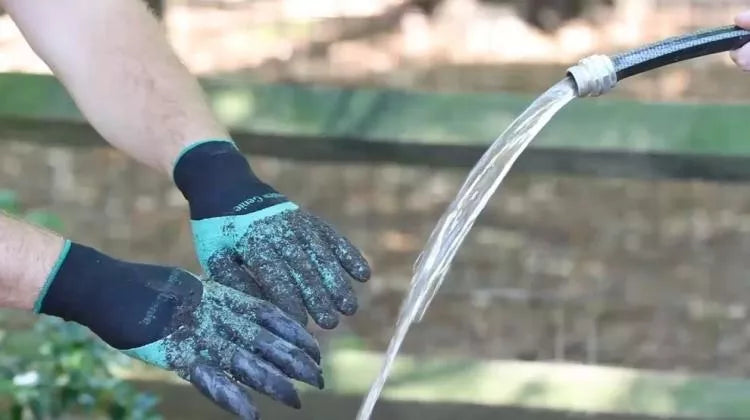 Universaalsed aiakindad küünistega "Garden Genie Gloves"