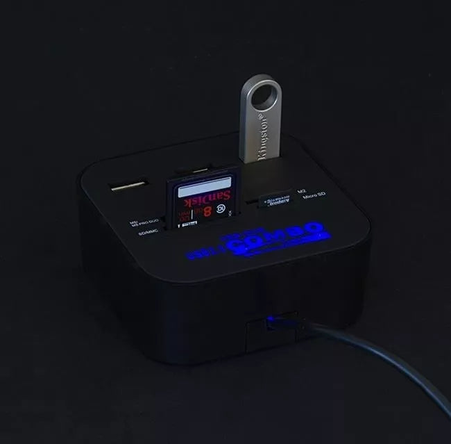 USB-jaotur koos kaardilugejaga