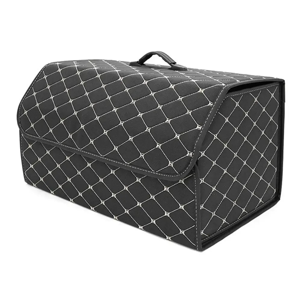 Didelė automobilio daiktadėžė su dangčiu ir rankena, matmenys 65x30x30 cm, patogi sandėliavimui automobilyje.